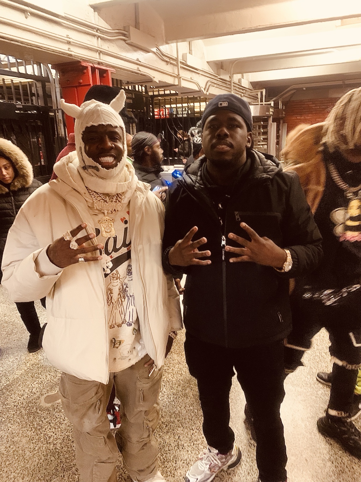 ThaProblem with Khaotic 305